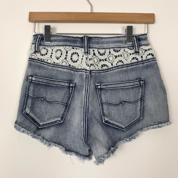 Crochet Lace Frayed Hem Distressed Jean Shorts 3 - Picture 3 of 5